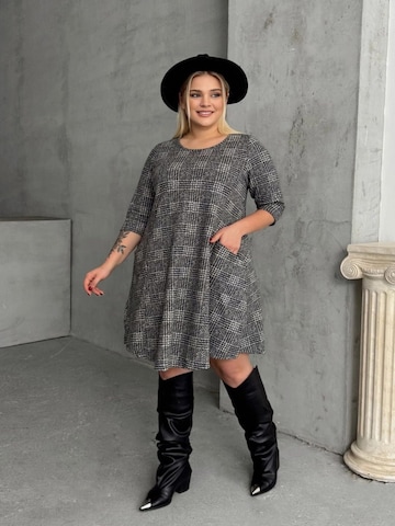 Stil Diva Dress in Grey: front
