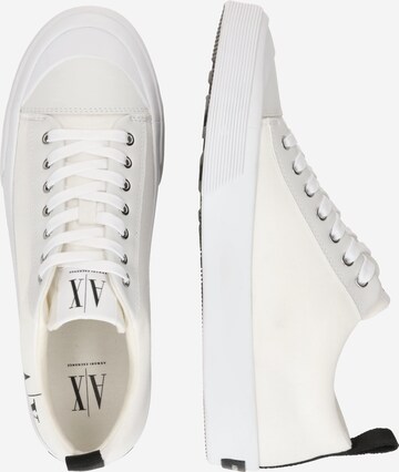 Baskets basses ARMANI EXCHANGE en blanc