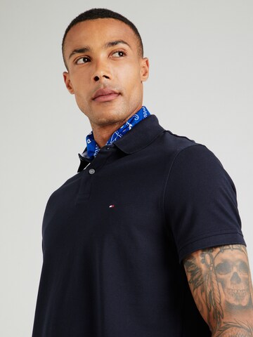 Maglietta di TOMMY HILFIGER in blu