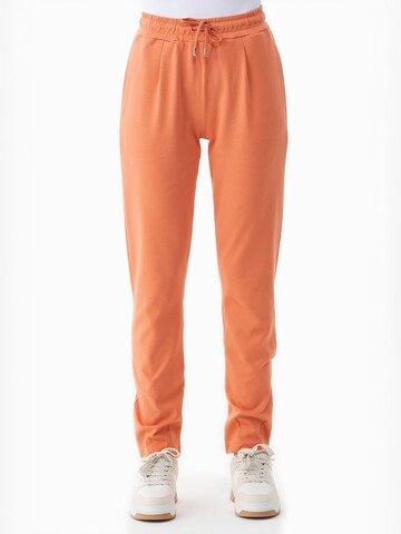 Organication Regular Pleat-Front Pants in Orange: front