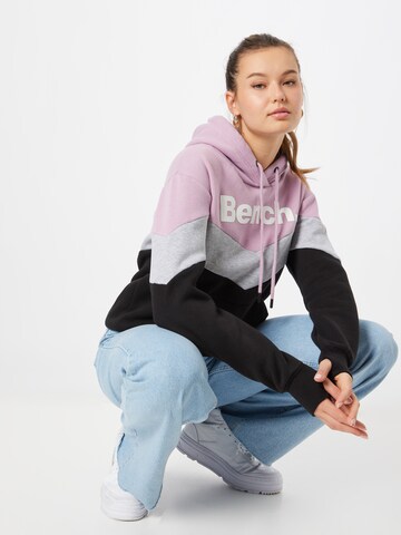 BENCH Sweatshirt 'TERESA' in Schwarz