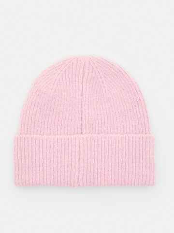 Pull&Bear Beanie in Pink