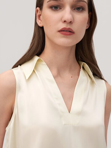 Lilysilk - Blusa 'Ärmelloses Seide Hemd mit V-Ausschnitt' en blanco