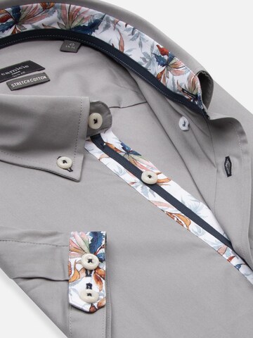 Slim fit Camicia business 'Iconic Poplin Stretch Man Shirt Short Sleeve Light Blue' di 7Camicie in grigio