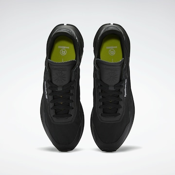 Sneaker bassa 'Legacy AZ' di Reebok in nero