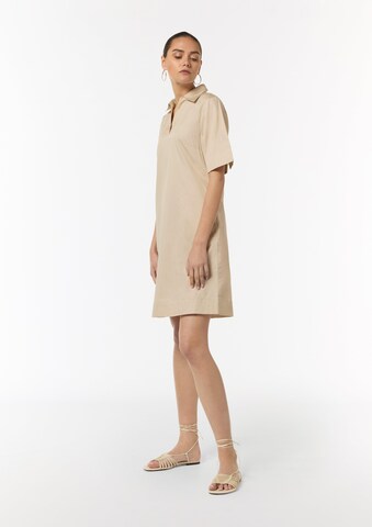 Robe COMMA en beige