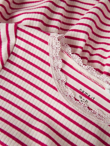 NAME IT - Vestido en rojo