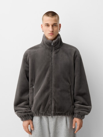 Bershka Tussenjas in Grijs: voorkant