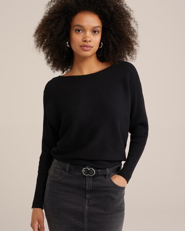 WE Fashion Sweater in Black: front