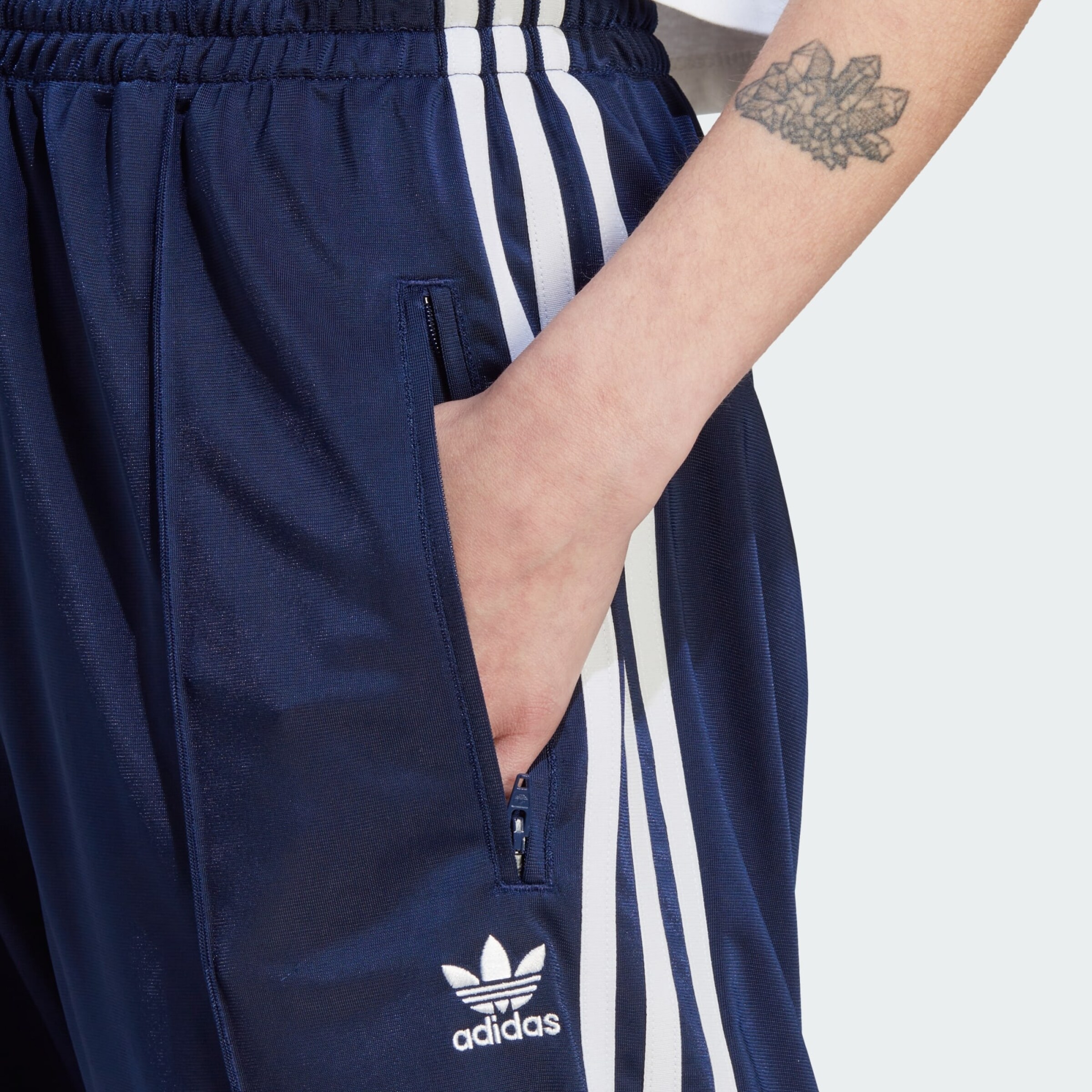 ADIDAS ORIGINALS Wide leg Broek Firebird in Donkerblauw ABOUT YOU