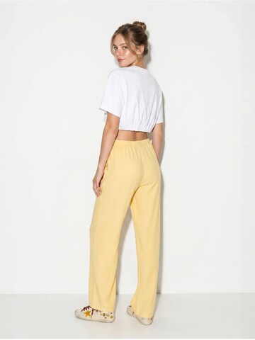 Bianco Lucci Wide leg Trousers 'Hose' in Yellow