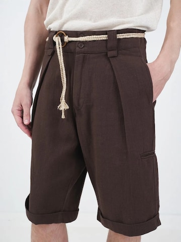 Giesto Wide leg Pleat-front trousers in Brown