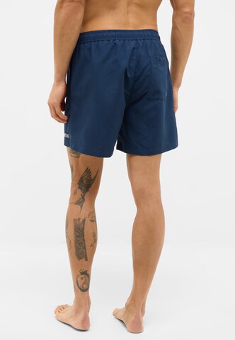 MUSTANG Shorts 'Oceanside' in Blau