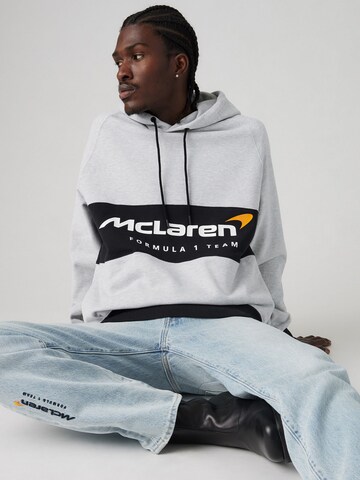 LEVI'S ® Sweatshirt 'X MCL FLEECE HOODIE XMCLAREN F' i blandingsfarvet