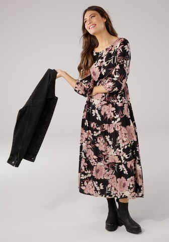 LAURA SCOTT Dress in Black