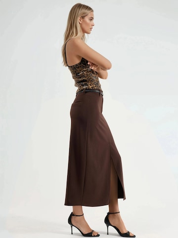 Qu Style Skirt in Brown