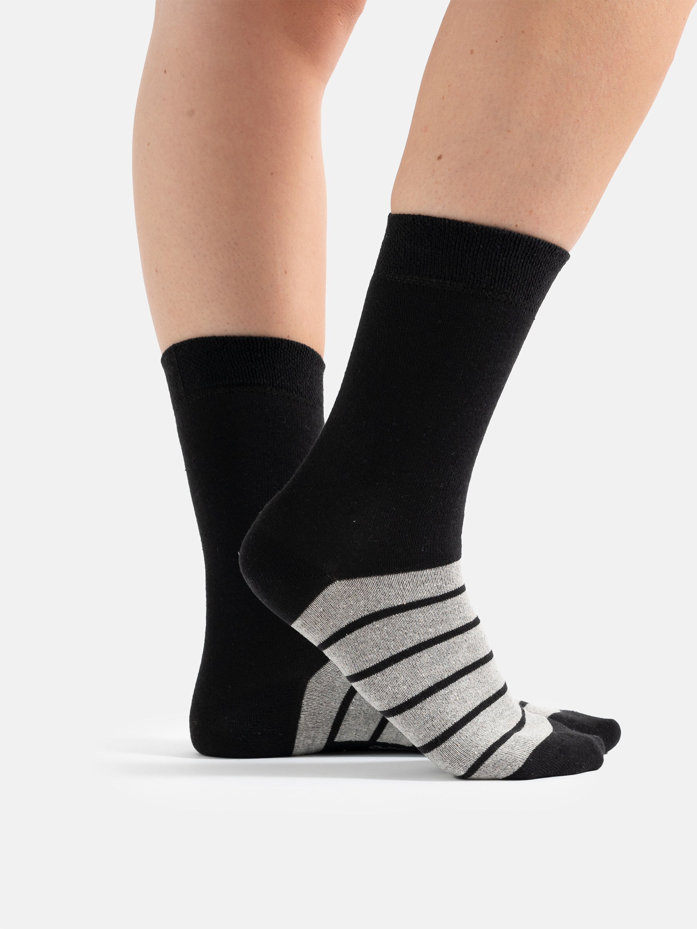 Calzino 'Laura' di Occulto in grigio: frontale