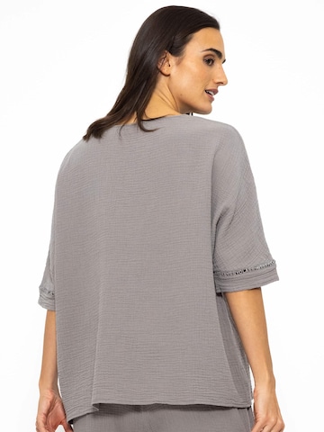 SASSYCLASSY Schlafshirt in Grau