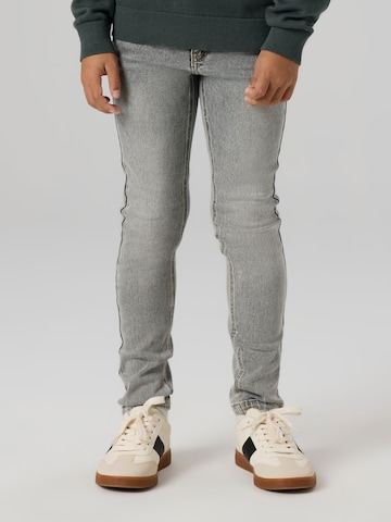 NAME IT Slimfit Farmer 'NKMTheo' - szürke: elől