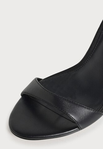 STEVE MADDEN Σανδάλι με λουράκια 'Necy' σε μαύρο