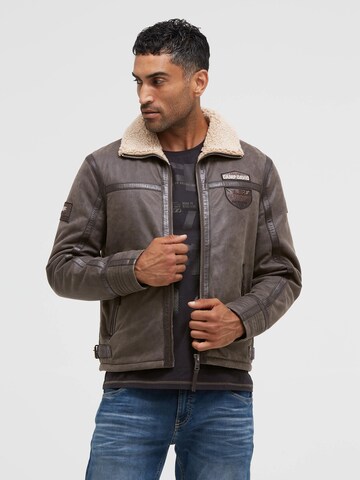CAMP DAVID Between-Season Jacket in Brown: front