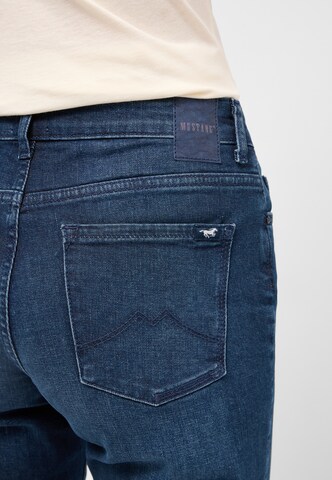 MUSTANG Regular Jeans in Blau