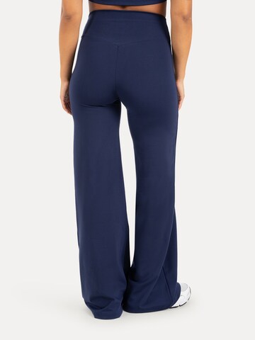 évasé Leggings ' Neola ' Smilodox en bleu