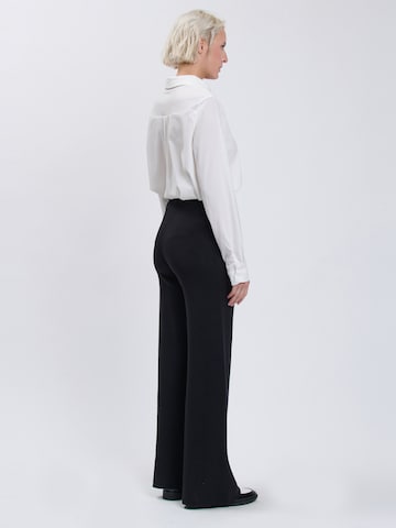 Influencer Wide Leg Hose in Schwarz