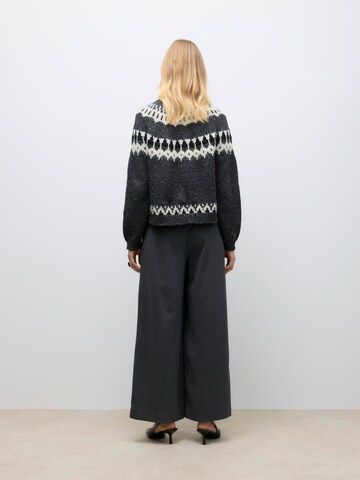 VERO MODA - regular Pantalón de pinzas 'AWTAIA' en gris