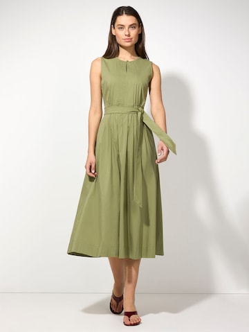 MORE & MORE Dress in Green: front