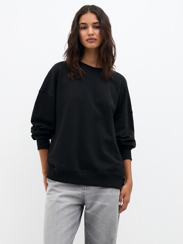 Pull&Bear Collegepaita värissä musta: etupuoli