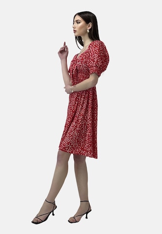 Elara Kleid in Rot