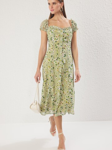 Trendyol Рокля в зелено