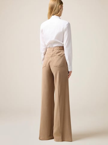 oltre Baggy Trousers in Beige