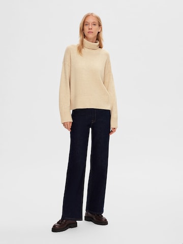 SELECTED FEMME Sweater in Beige