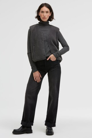 SENSES.THE LABEL Knitted Vest in Grey