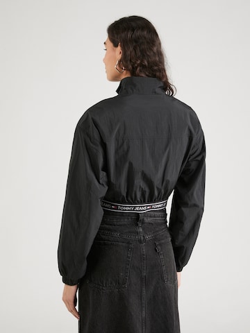 Tommy Jeans Φθινοπωρινό και ανοιξιάτικο μπουφάν σε μαύρο