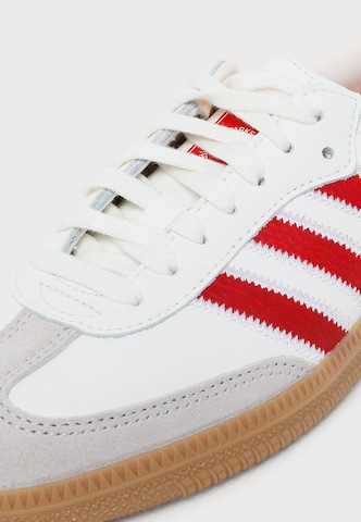 ADIDAS ORIGINALS - Sapatilhas 'SAMBA' em branco