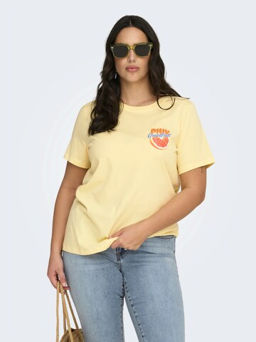 Tricou 'CARBOLETTE' de la ONLY Carmakoma pe galben: față