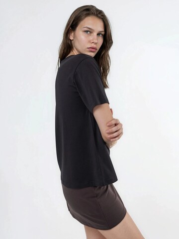 T-shirt Busem en noir
