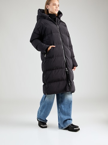 Manteau d’hiver 'Gabriella' BLONDE No. 8 en noir : devant