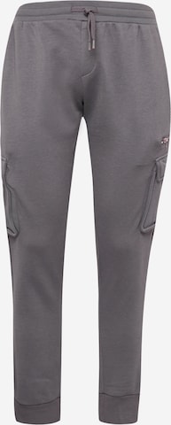 BURTON MENSWEAR LONDON Tapered Cargo trousers in Grey: front