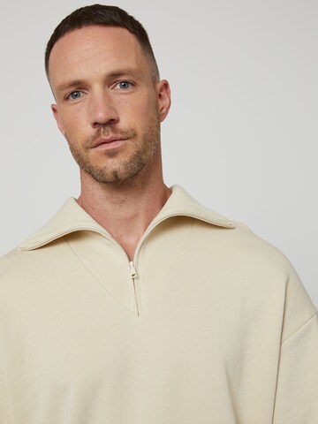 DAN FOX APPAREL Sweatshirt 'Joel' i beige