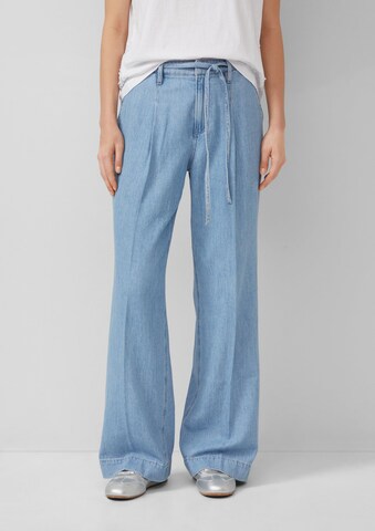 Wide Leg Jean à pince 'Suri' s.Oliver en bleu : devant