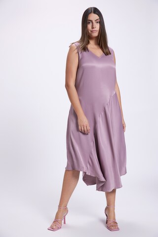 Robe Ulla Popken en violet : devant