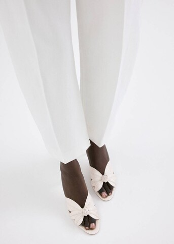 MANGO Pantolette 'Flower' in Beige