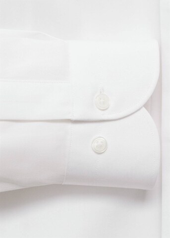 MANGO MAN Slim Fit Hemd 'Emeritol' in Weiß