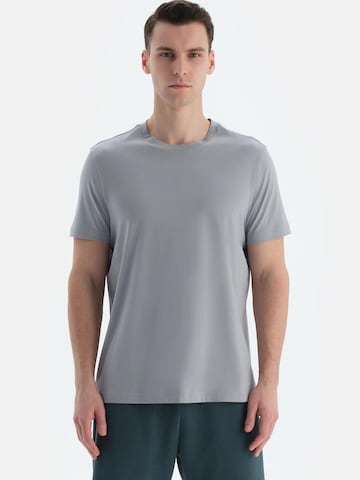 Dagi Bluser & t-shirts i grå: forside