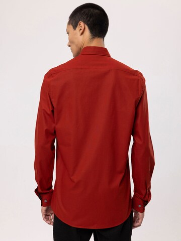 Coupe regular Chemise By Diess Collection en rouge
