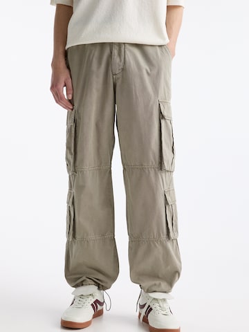 Loosefit Pantalon cargo Pull&Bear en gris : devant